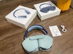 Headphone